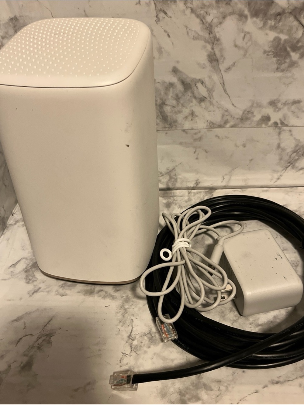 Xfinity XB8-T xFi Gateway CGM4981COM WiFi 6E Modem Router w Power Adapter /Cable